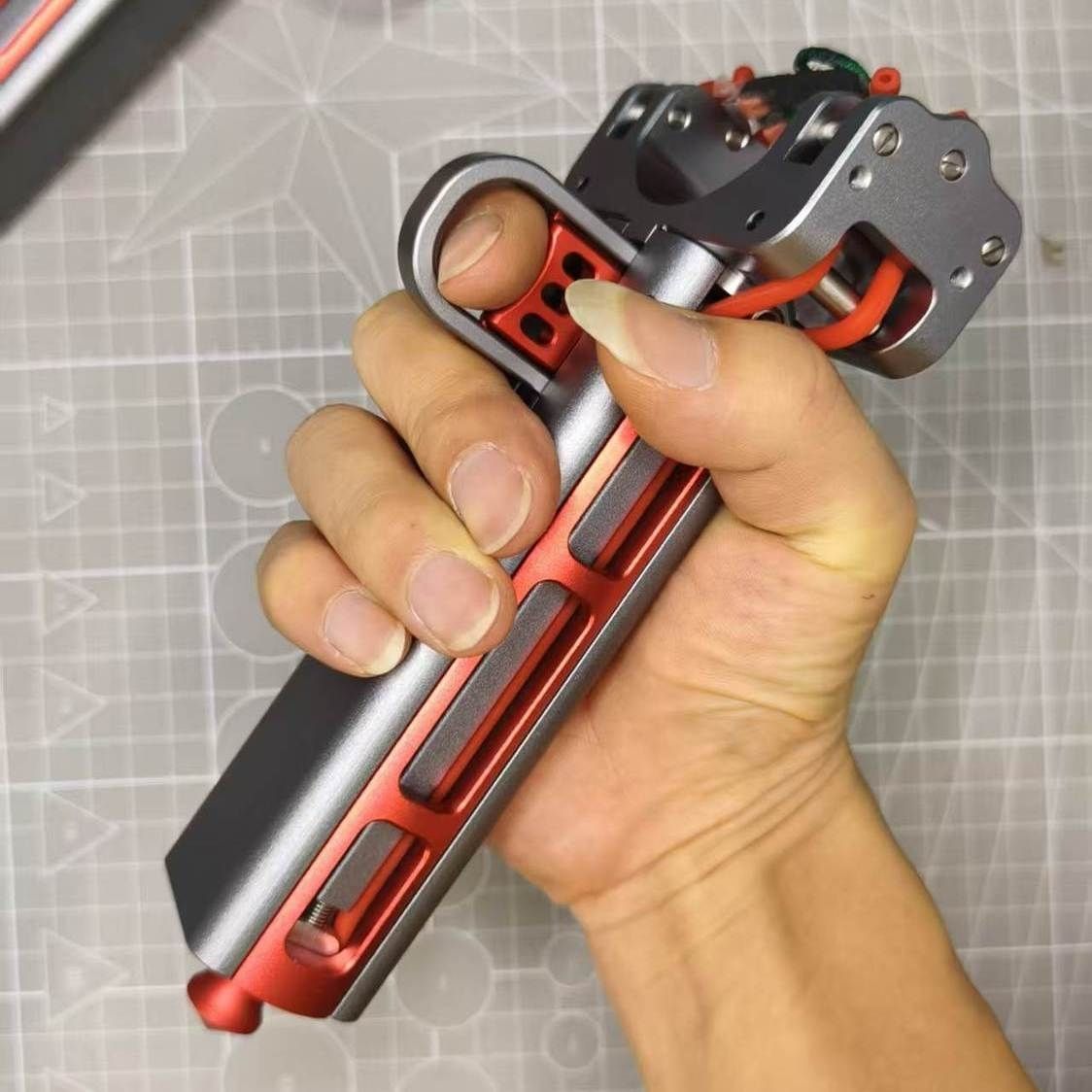 CNC All-Metal Automatic Repeat - Outdoor Hunting Products recension och pris