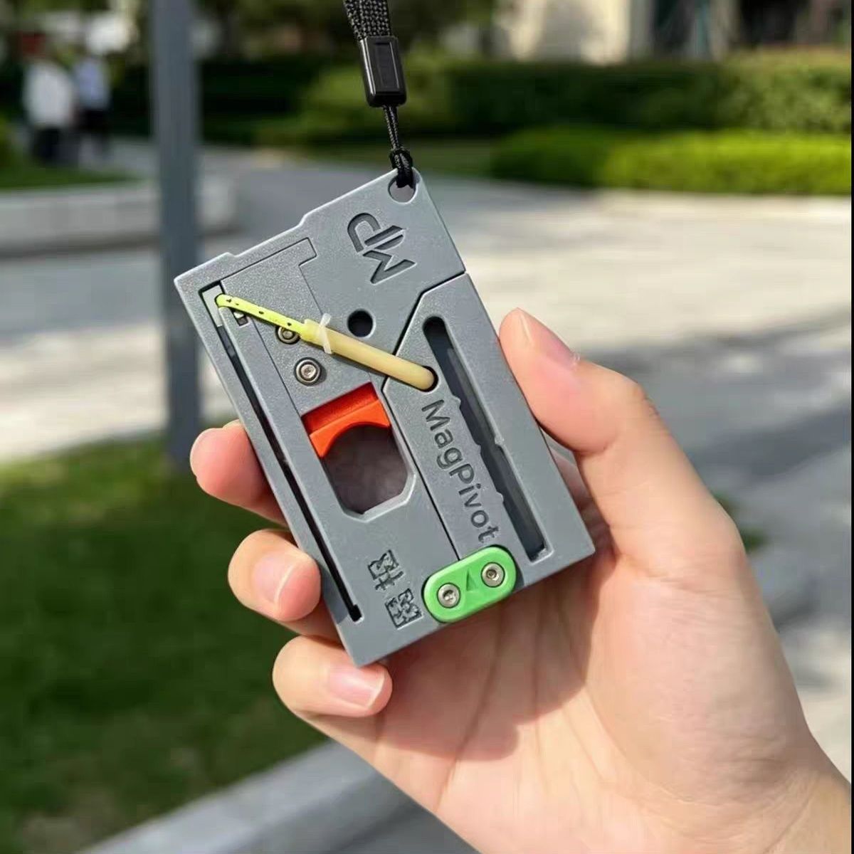 MagaPivot Card Slingshot Porta - Outdoor Hunting Products recension och pris