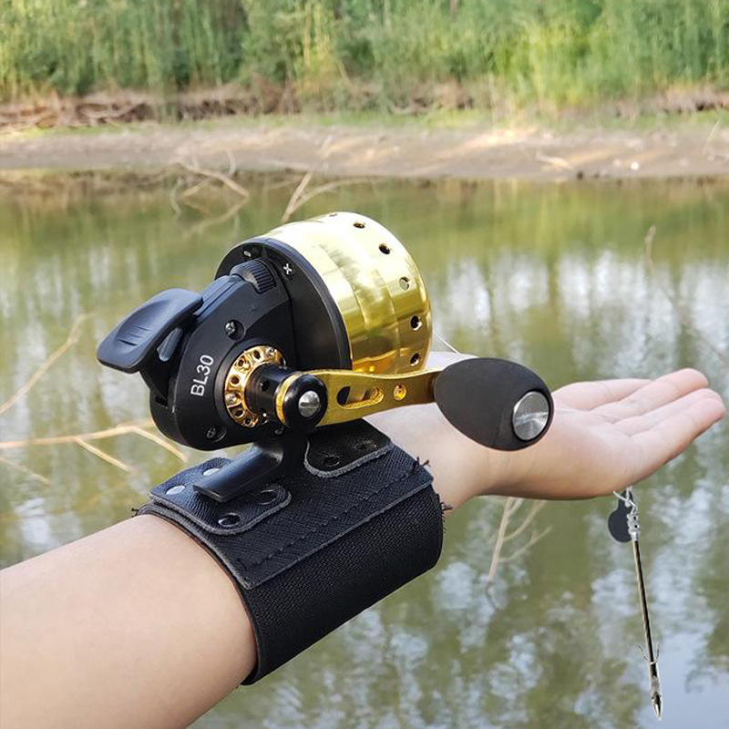 Closed Reel BL30 Fishing 4+1BB - Outdoor Hunting Equipment recension och pris